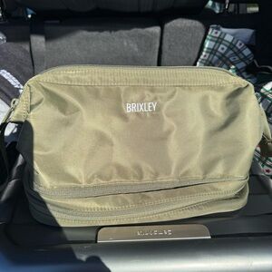 Brixley Toiletry Bag